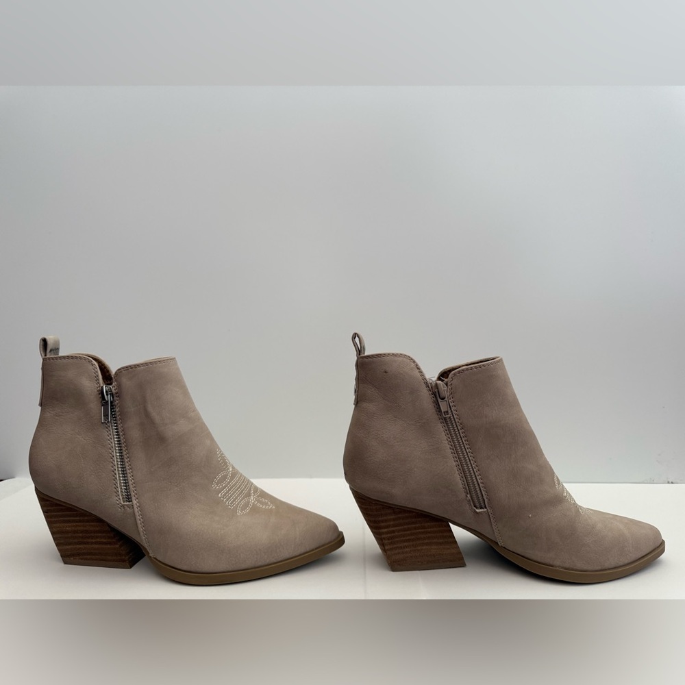 DV by Dolce Vita Kiki Boot in Taupe